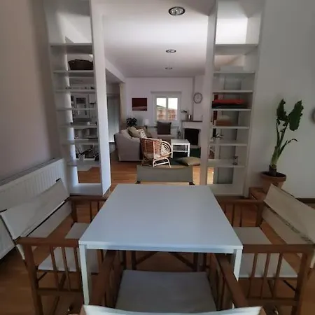 Dom wakacyjny Cozy Family Laxia