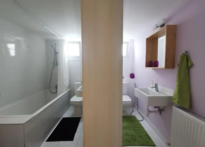 Cozy Family Λατσιά